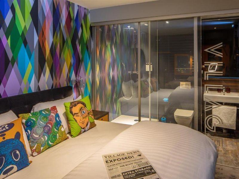 Village Hotel 베이싱스토크 외부 사진