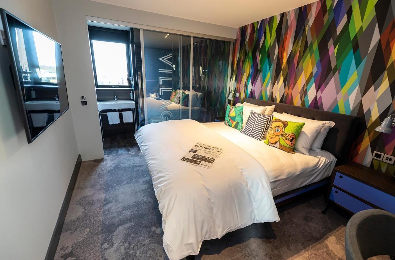 Village Hotel 베이싱스토크 외부 사진